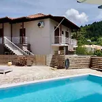 Apartman Sea Breeze - N.1 With Private Pool Kalamíci